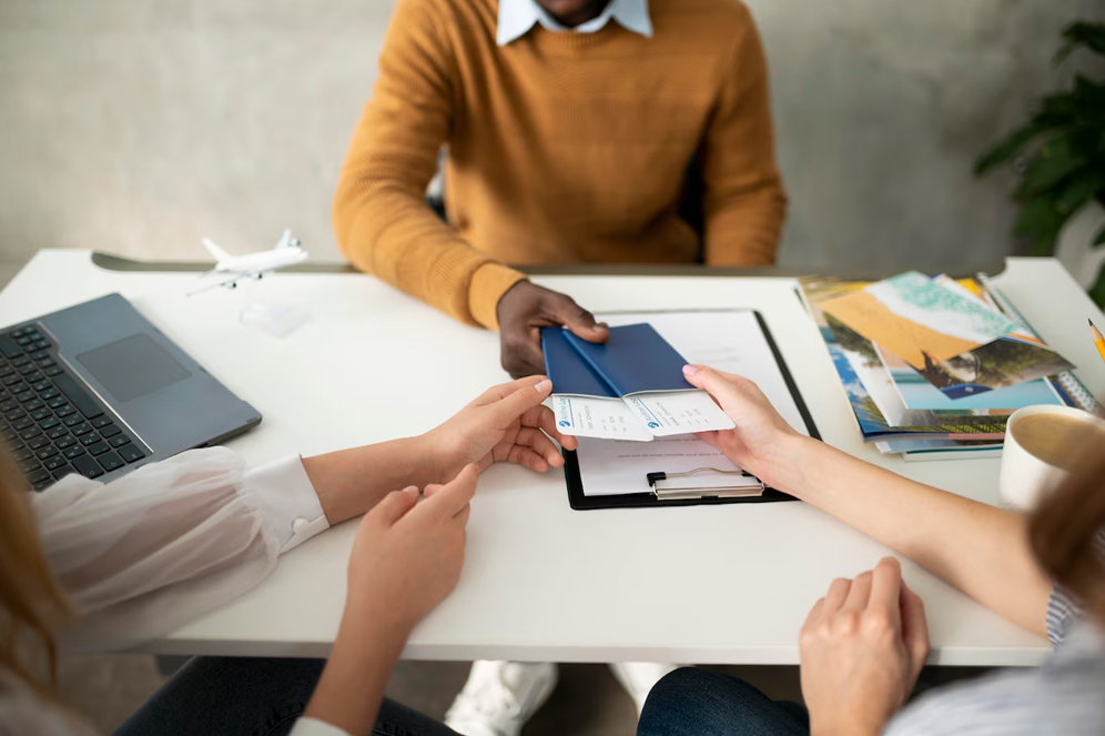 Green Card and Immigrant Insurance Plans: A Guide for New USA Residents